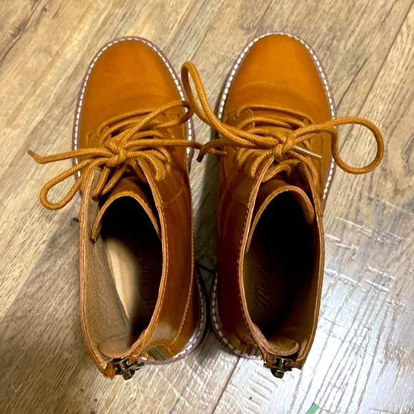 Madewell Citywalk Lugsole Boot - English Saddle - Picture 12 of 15